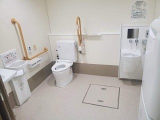 施工実績：だれでもトイレ